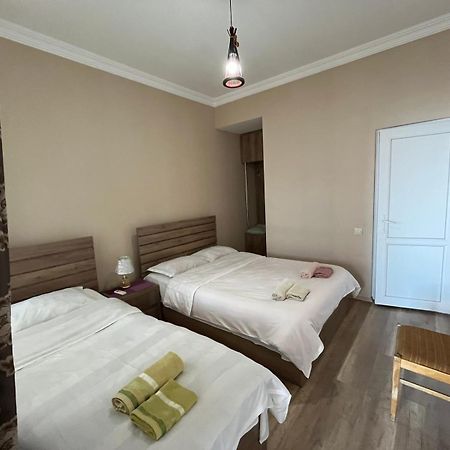 Guest House Aisi Sighnaghi Eksteriør billede